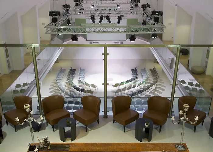 罗马生活酒店 4*